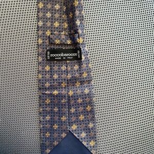 Men’s tie